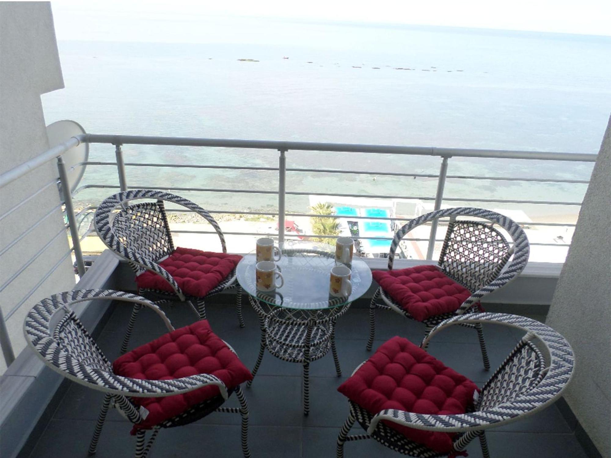 Home Sweet Home By The Sea - 060 Durres Bagian luar foto