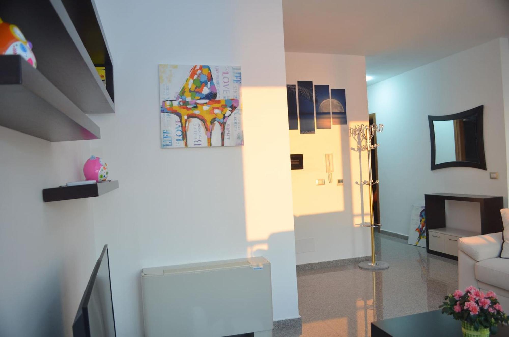 Home Sweet Home By The Sea - 060 Durres Bagian luar foto