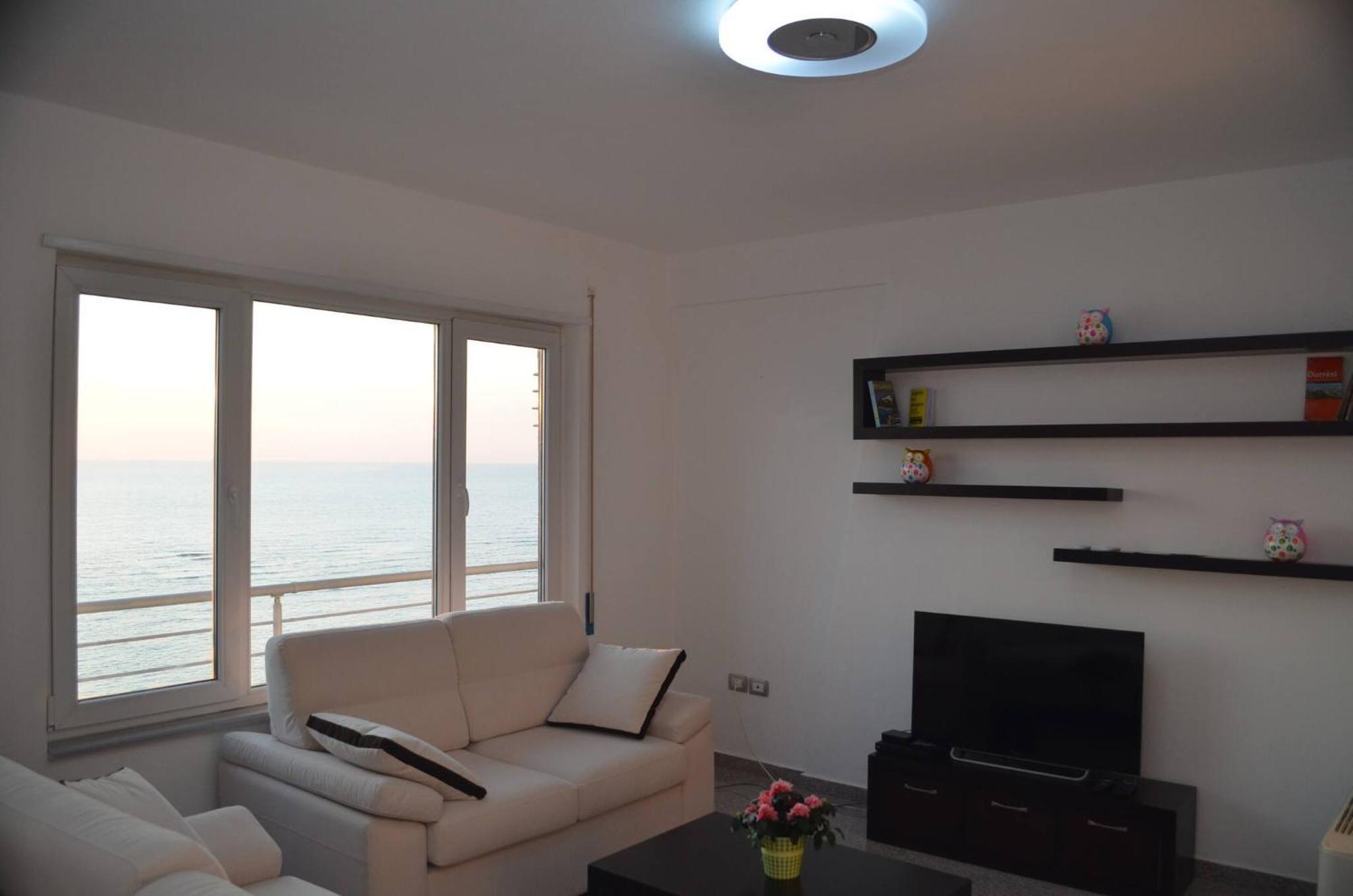 Home Sweet Home By The Sea - 060 Durres Bagian luar foto
